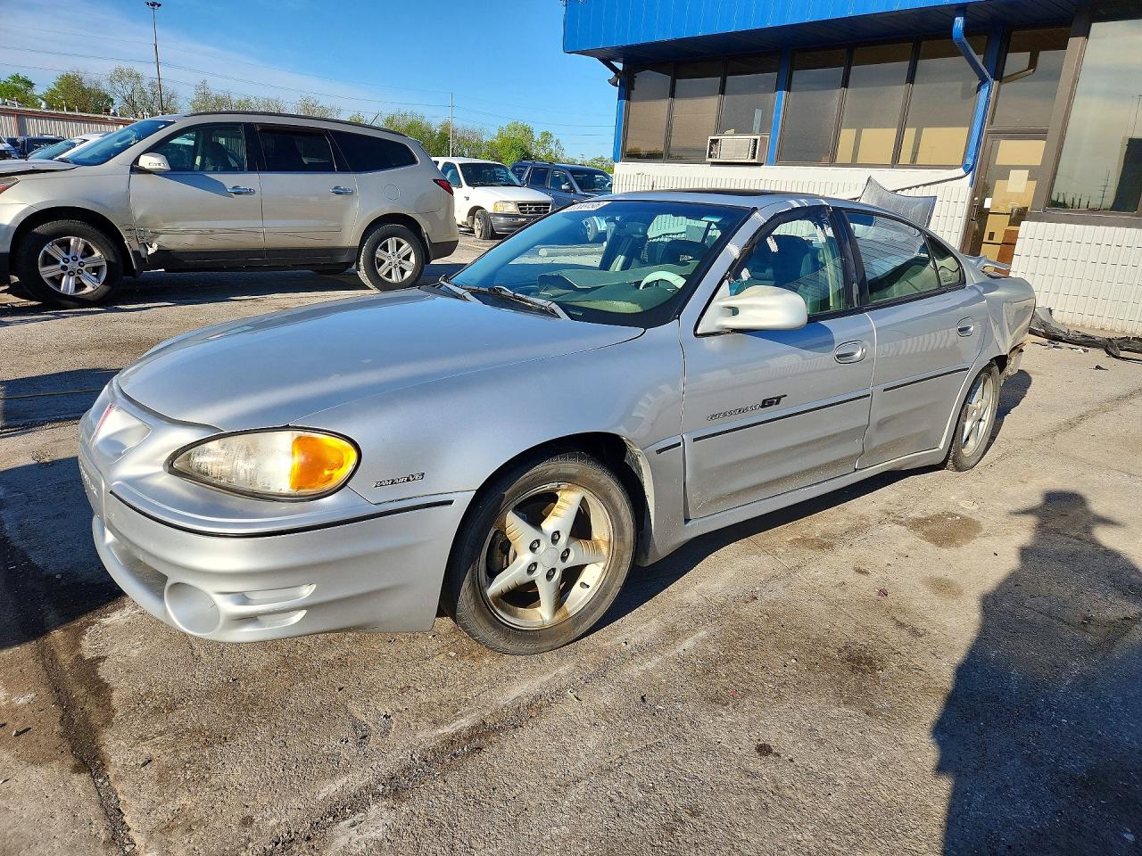 2001 Pontiac Grand Am GT1, VIN 1G2NV52EX1C232302 — Rear end