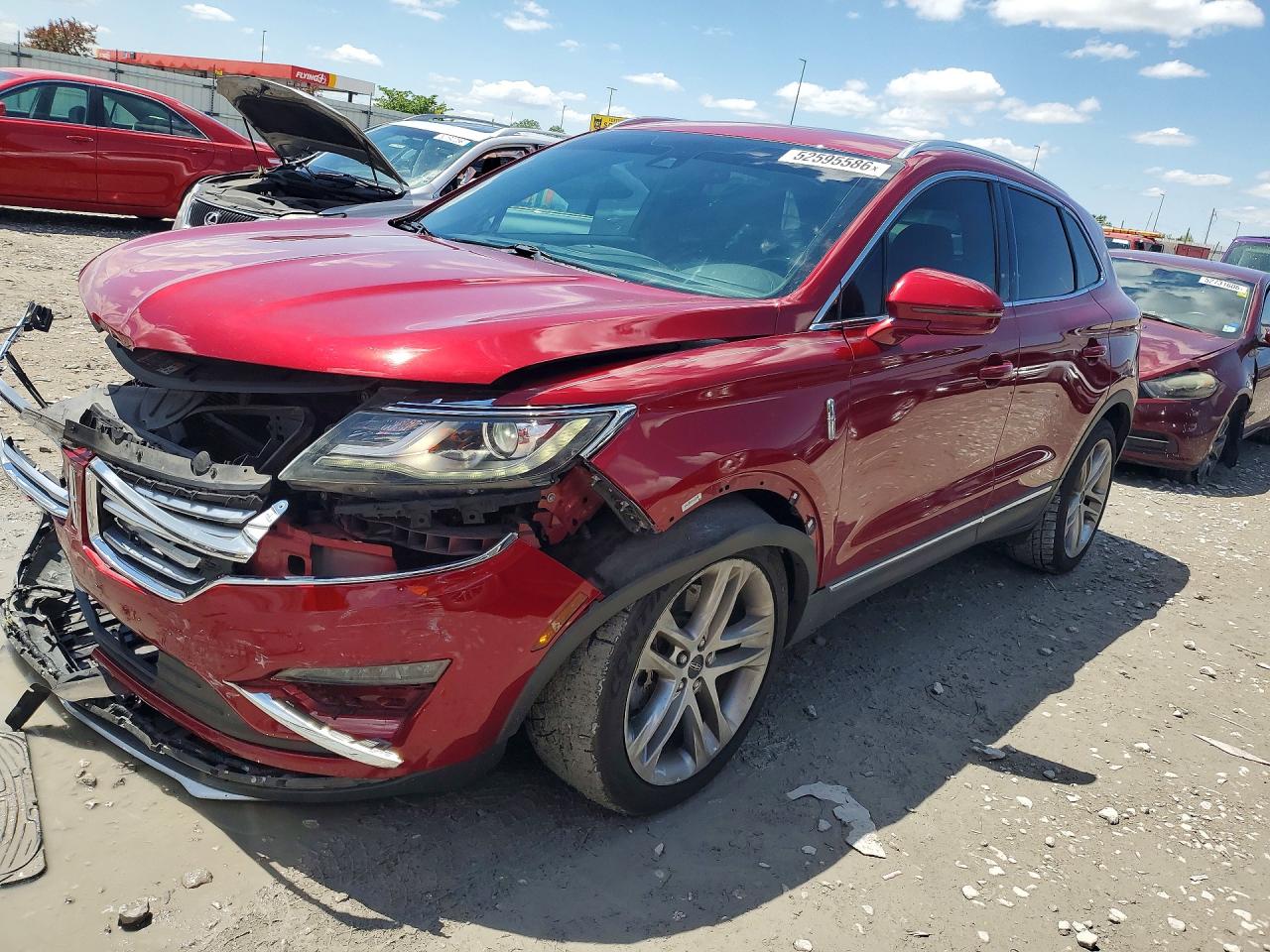2015 Lincoln MKC, VIN 5LMCJ2A99FUJ25057 — Front end