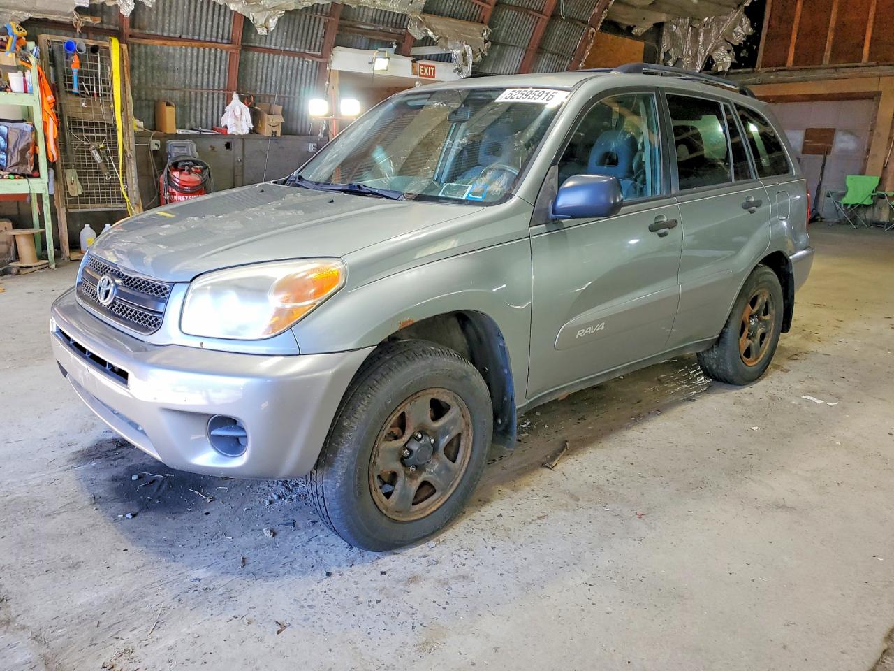 2005 Toyota RAV4, VIN JTEHD20V750043641 — Normal wear