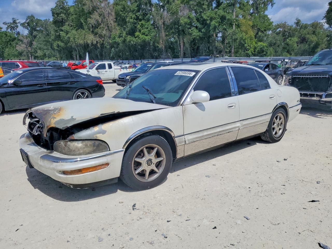 1999 Buick Park Avenue Ultra, VIN 1G4CU5215X4601200 — Engine fire
