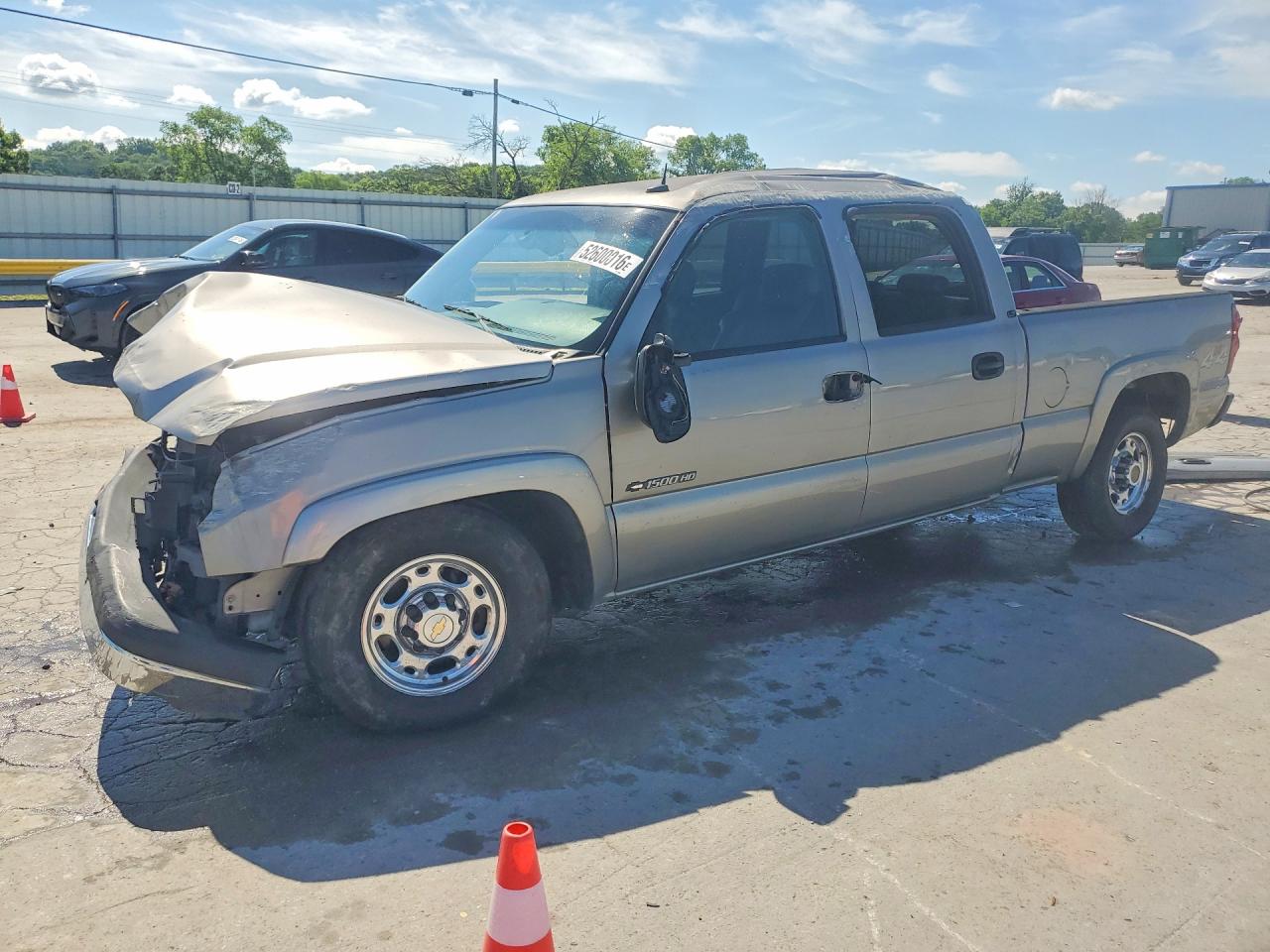 2003 Chevrolet Silverado 1500HD LS, VIN 1GCGK13UX3F249565 — Перед