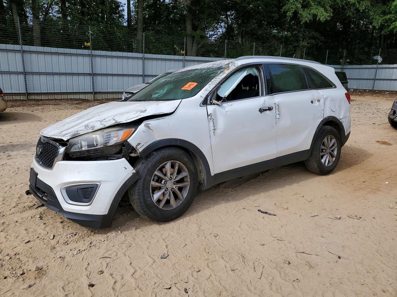 2017 Kia Sorento LX, VIN 5XYPG4A58HG213571 — Опрокидывание