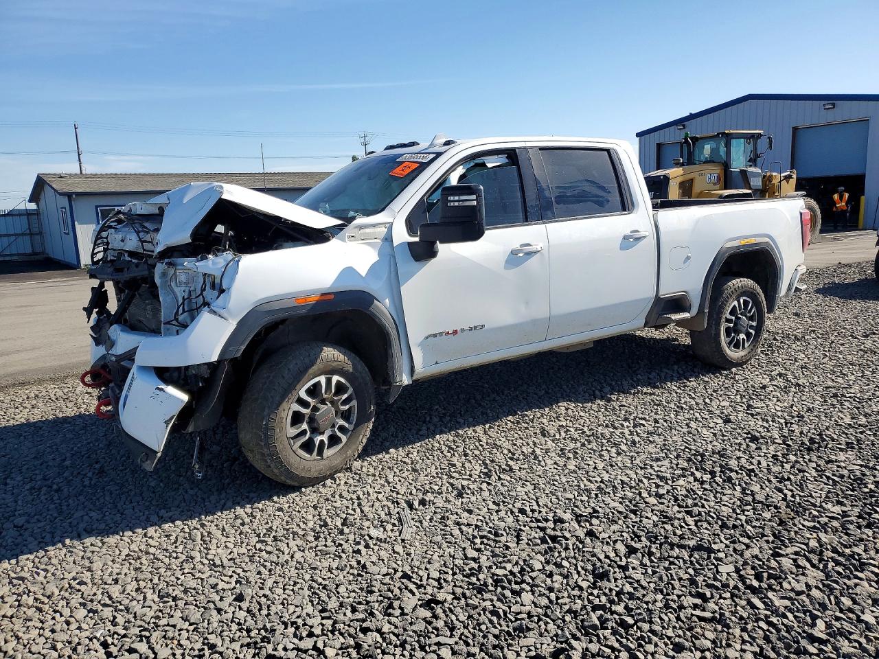 2022 GMC Sierra 2500HD AT4, VIN 1GT49PEY8NF102018 — Фото с аукциона