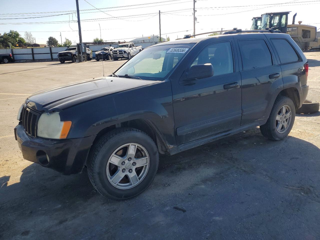 2006 Jeep Grand Cherokee Laredo, VIN 1J4GR48K16C282698 — Front end