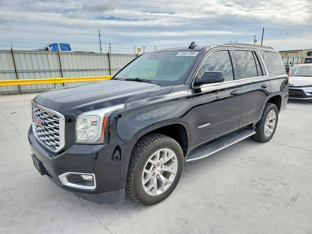 2019 GMC Yukon SLT, VIN 1GKS2BKC1KR262148 — Hail
