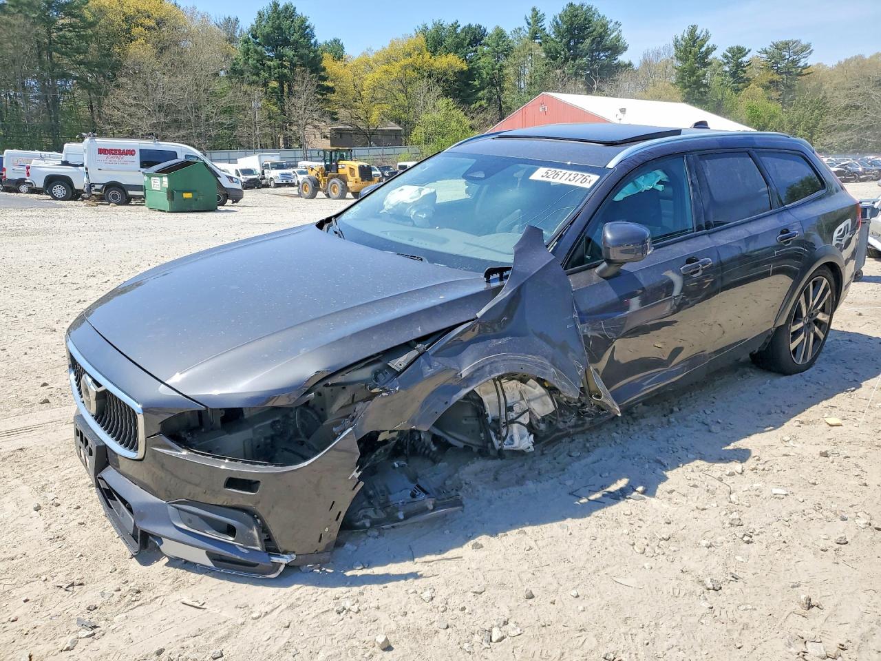 2022 Volvo V90, VIN YV4062NL8N1144875 — Front end