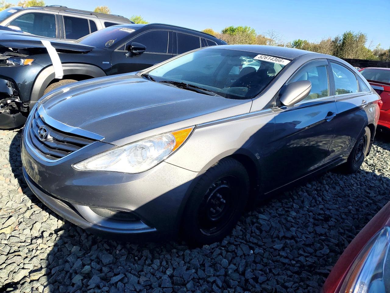 2013 Hyundai Sonata GLS, VIN 5NPEB4AC8DH548661 — Minor dents and scratches