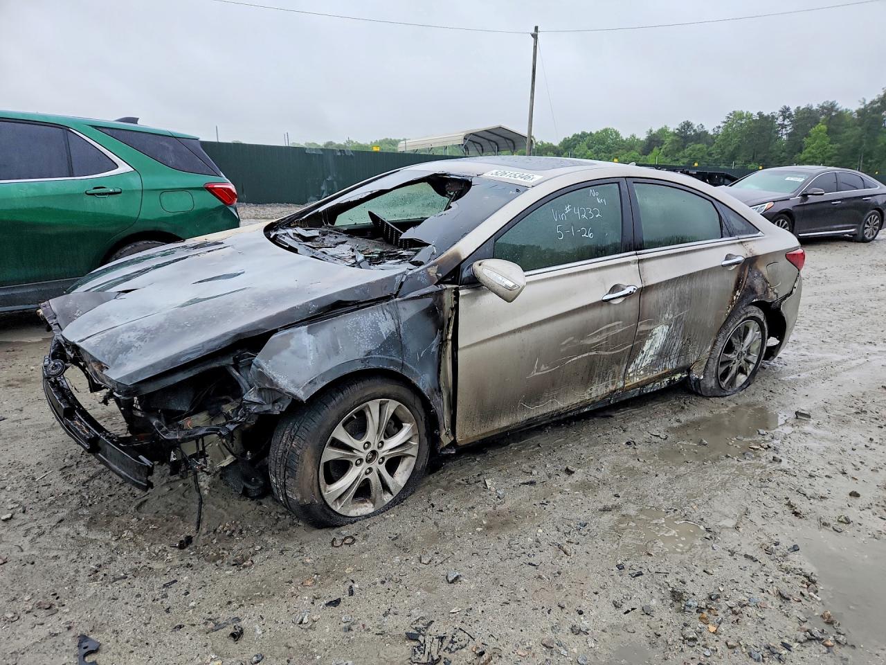 2011 Hyundai Sonata SE, VIN 5NPEC4AC5BH134232 — Engine fire