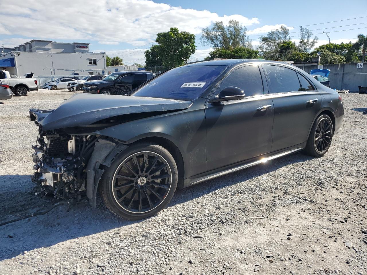 2024 Mercedes-Benz S 580e, VIN W1K6G6KBXRA276299 — Front end