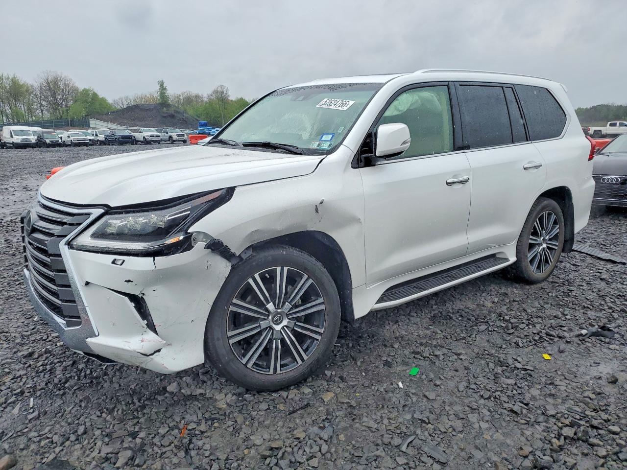 2018 Lexus LX 570, VIN JTJHY7AX2J4257846 — Undercarriage