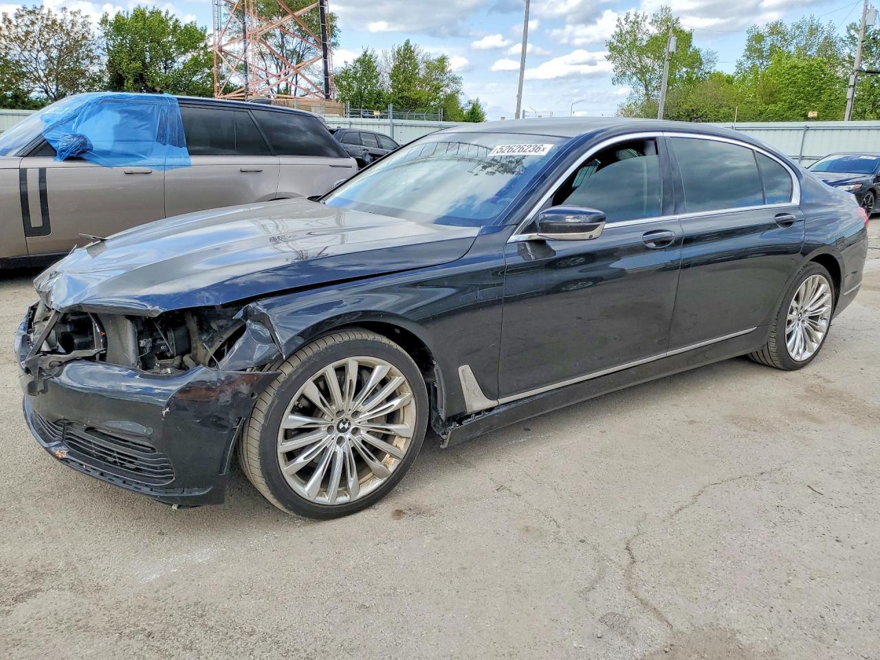 2016 BMW 7 Series 750i xDrive, VIN WBA7F2C52GG416615 — Front end
