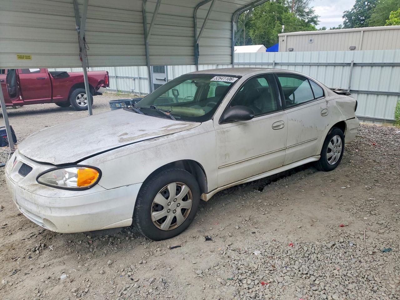 2005 Pontiac Grand Am SE, VIN 1G2NE52F95M137044 — Rear end