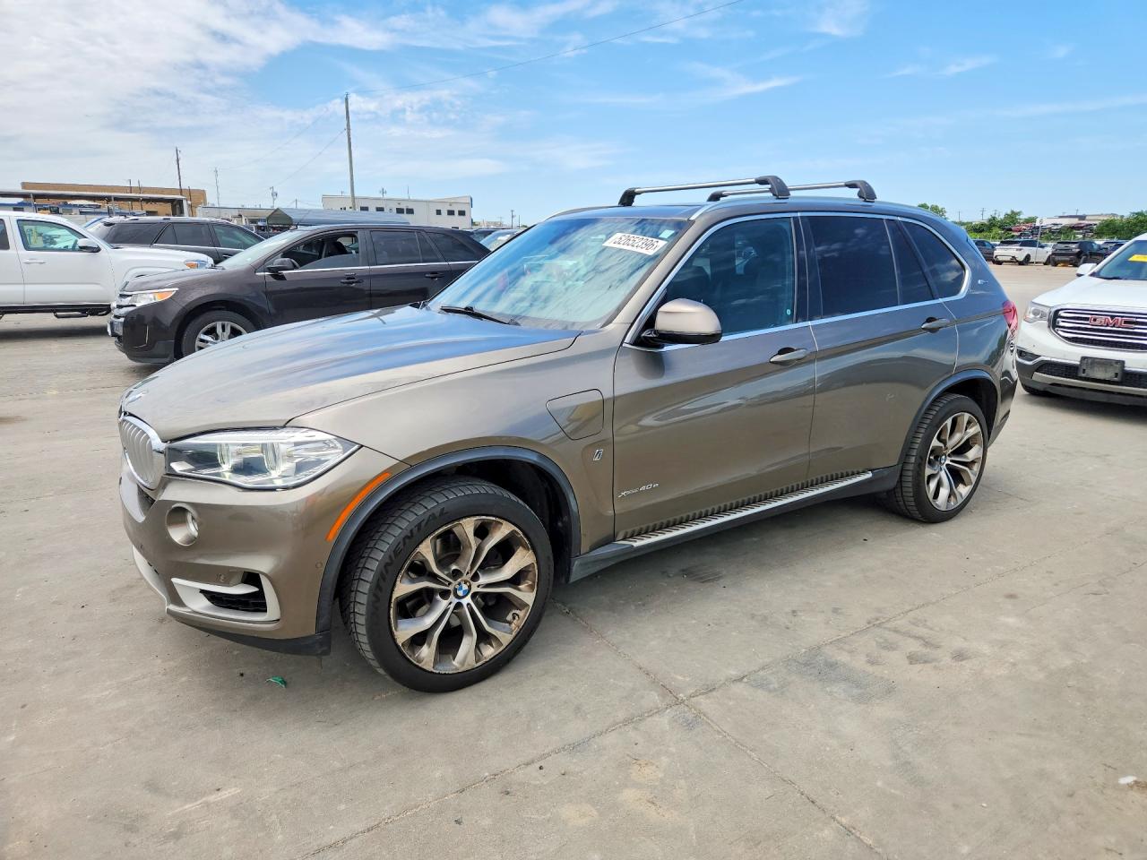 2018 BMW X5 xDrive40e, VIN 5UXKT0C50J0V99649 — Normal wear