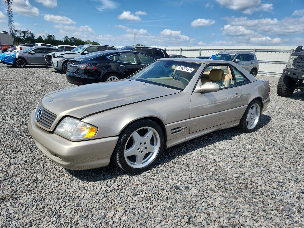 1999 Mercedes-Benz SL 500, VIN WDBFA68F8XF182572 — Minor dents and scratches