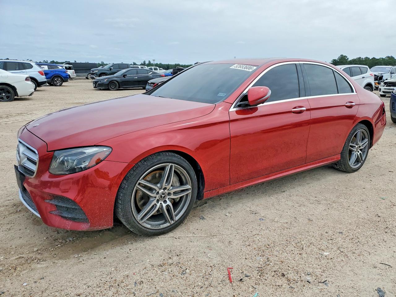 2019 Mercedes-Benz E 300, VIN WDDZF4JB4KA520055 — Фото с аукциона