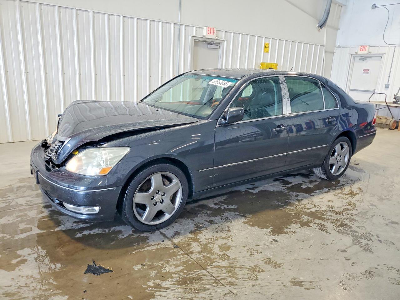 2006 Lexus LS 430, VIN JTHBN36F465051535 — Front end