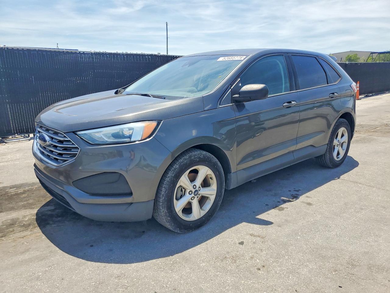 2019 Ford Edge SE, VIN 2FMPK3G9XKBB57014 — Minor dents and scratches