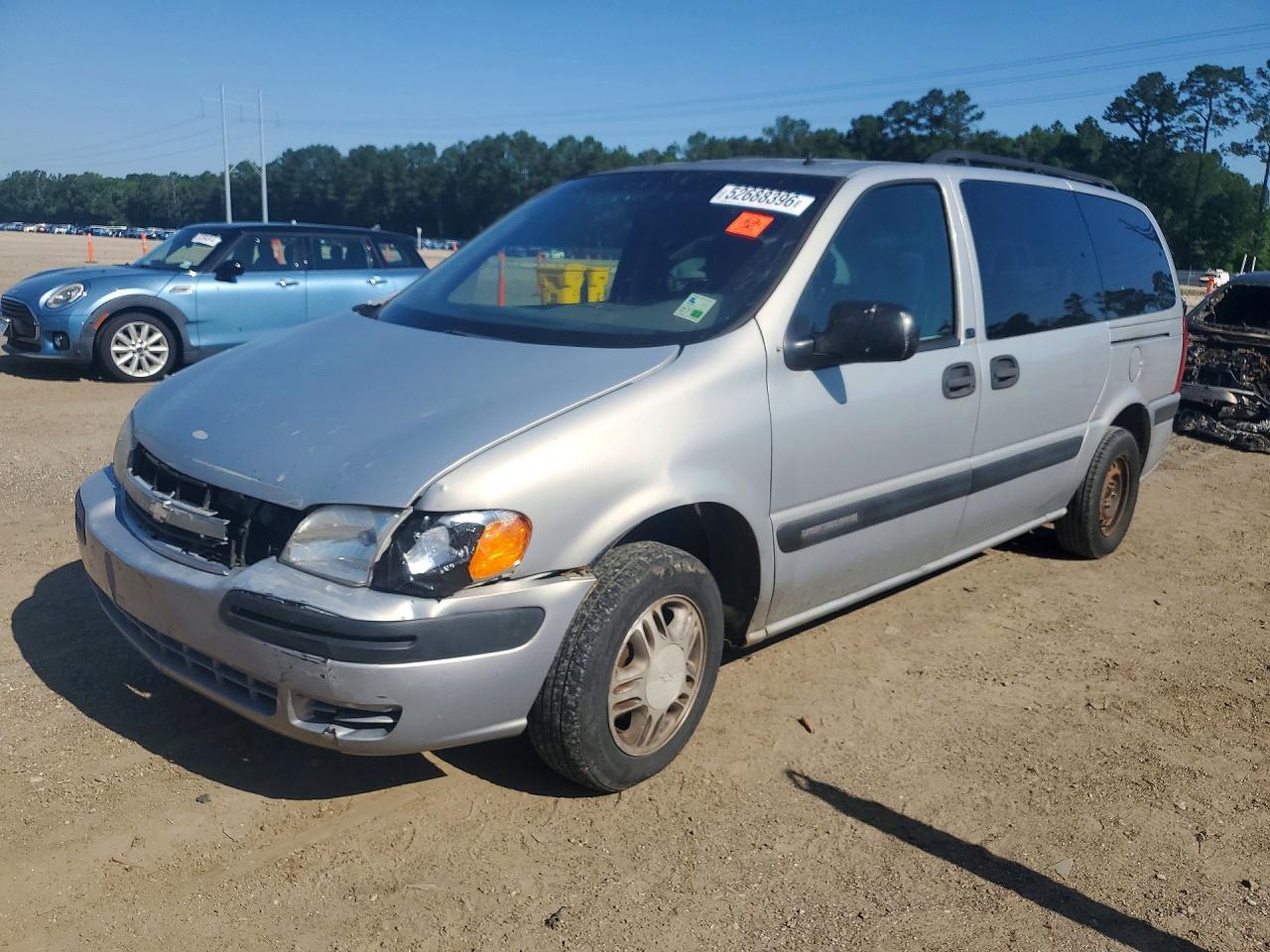 2001 Chevrolet Venture LS Y3G Mobility, VIN 1GNDX03E01D122623 — Перед