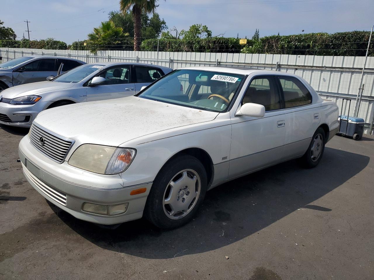 2000 Lexus LS 400, VIN JT8BH28F9Y0179638 — Minor dents and scratches