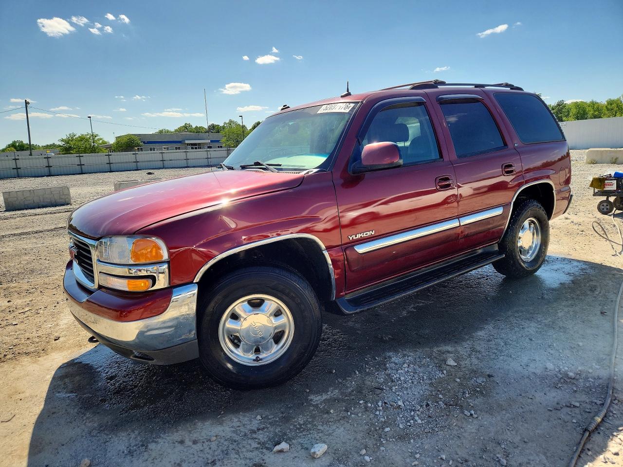 2003 GMC Yukon SLT, VIN 1GKEK13Z73J294399 — Перед