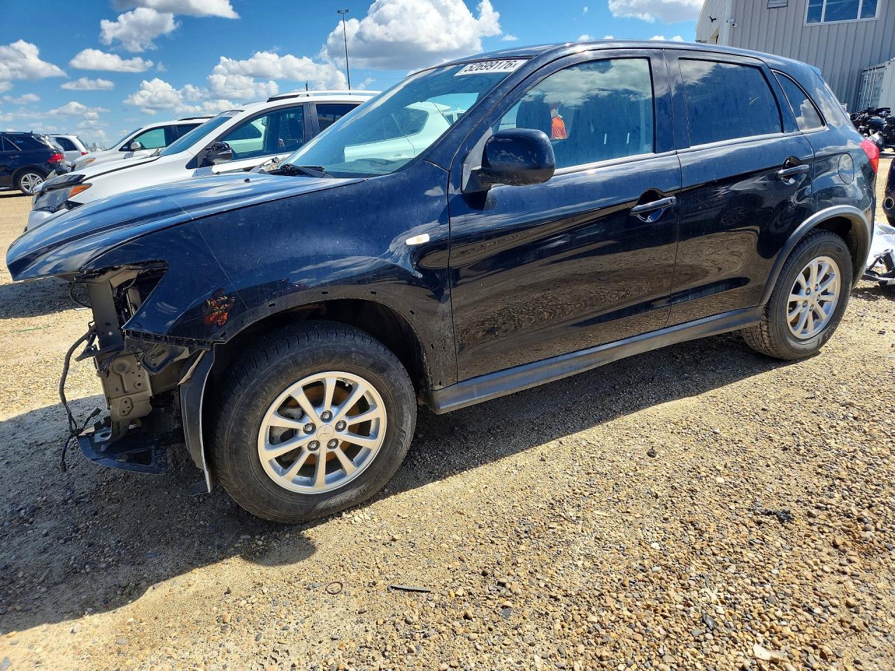 2017 Mitsubishi Outlander Sport SE, VIN JA4AJ3AU5HZ604326 — Front end