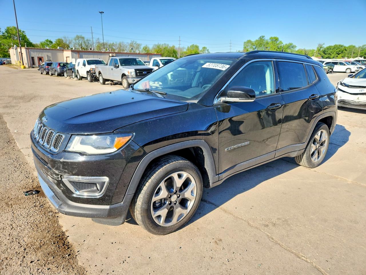 2019 Jeep Compass Limited, VIN 3C4NJDCB4KT659728 — Перед