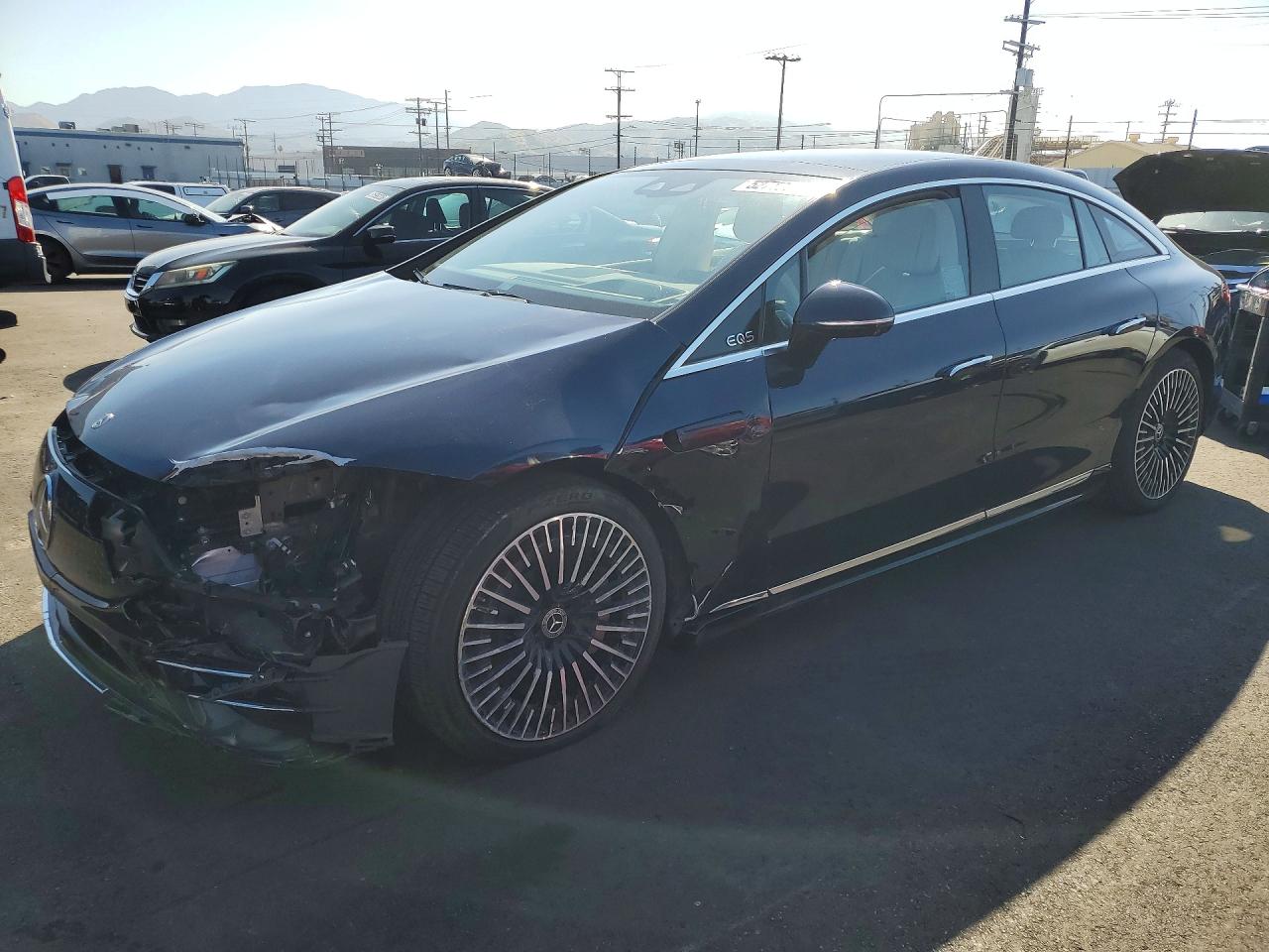 2022 Mercedes-Benz EQS 450+, VIN W1KCG2DB9NA019122 — Front end