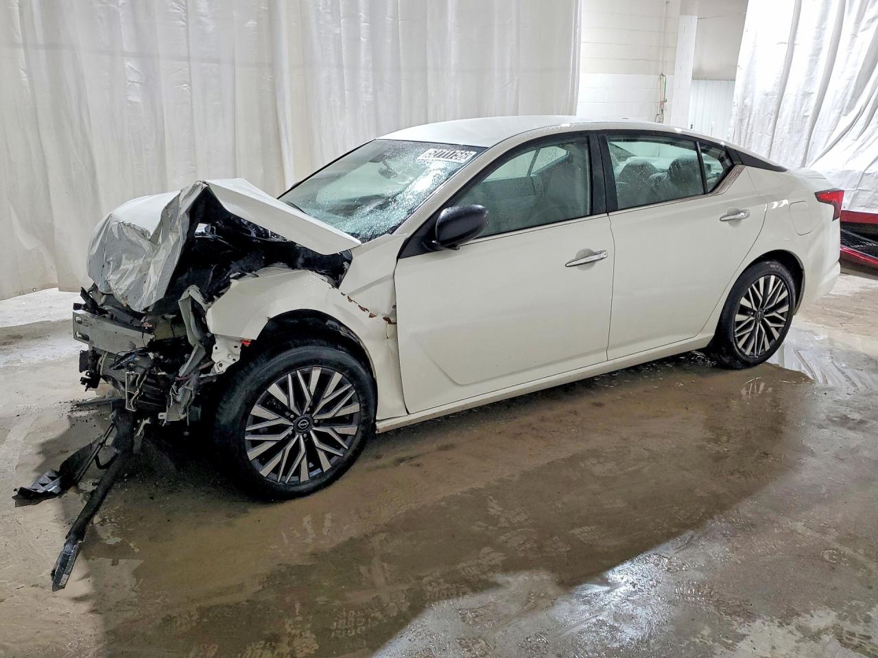 2025 Nissan Altima SV, VIN 1N4BL4DV8SN301060 — Front end