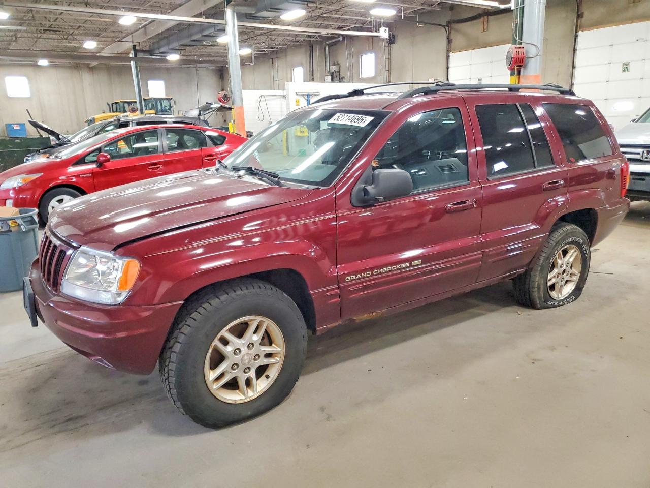 1999 Jeep Grand Cherokee Limited, VIN 1J4GW68N1XC658381 — Rear end