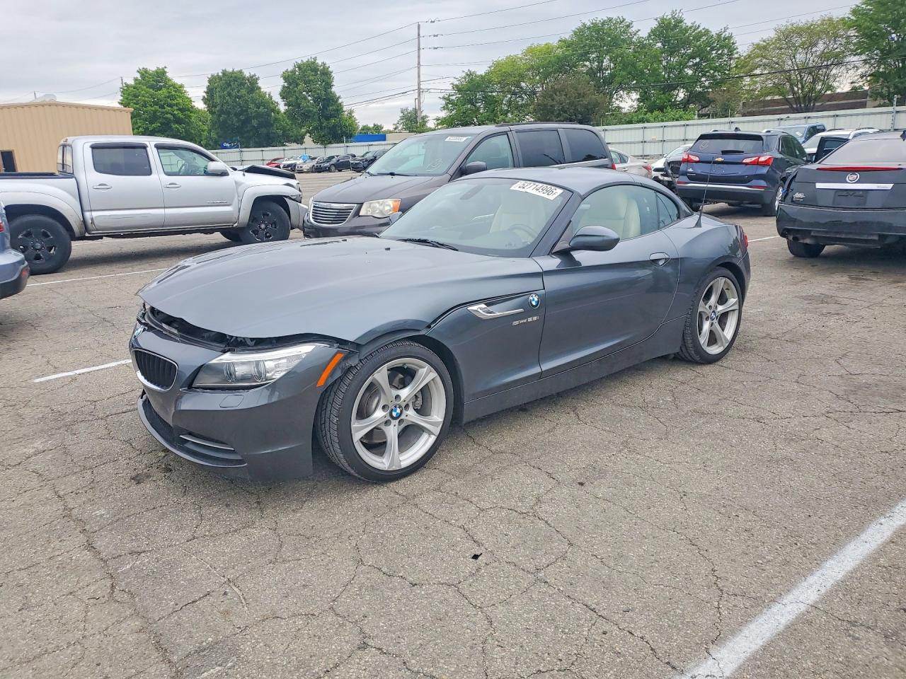 2016 BMW Z4 sDrive28i, VIN WBALL5C56G5A20405 — Перед