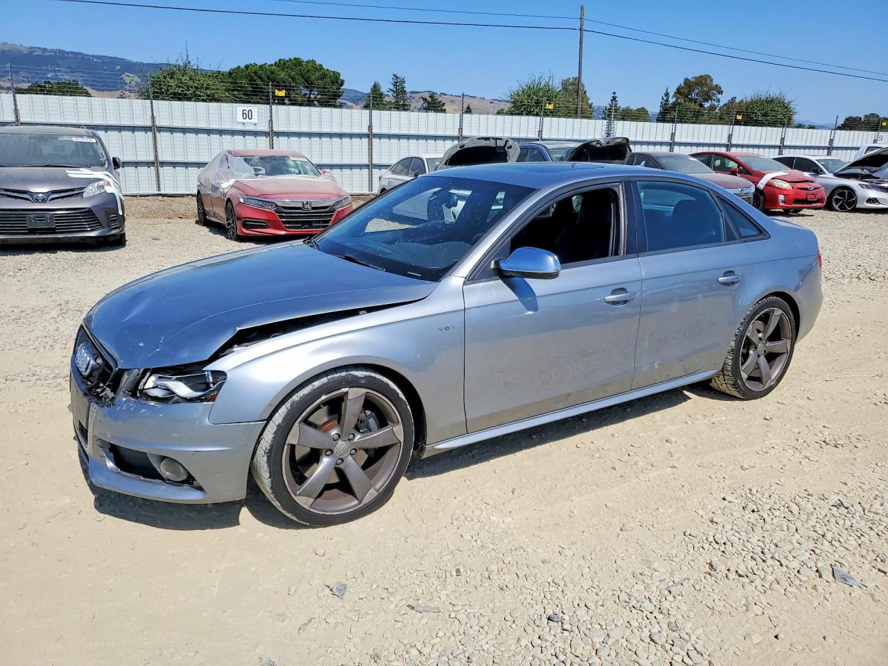 2011 Audi S4 Prestige, VIN WAUKGAFL8BA159273 — Перед