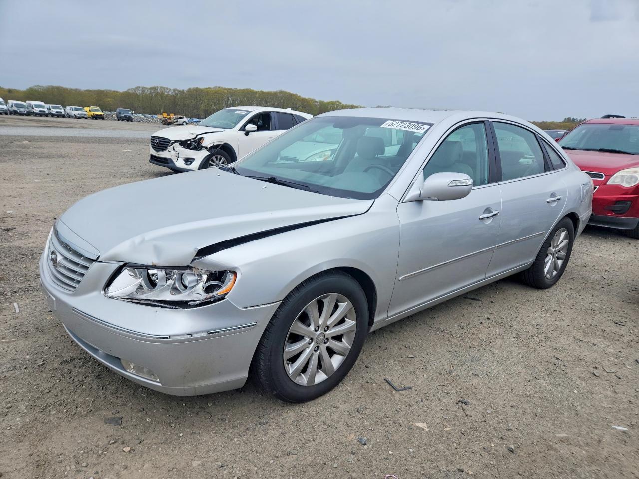 2010 Hyundai Azera Limited, VIN KMHFC4DF7AA513132 — Перед