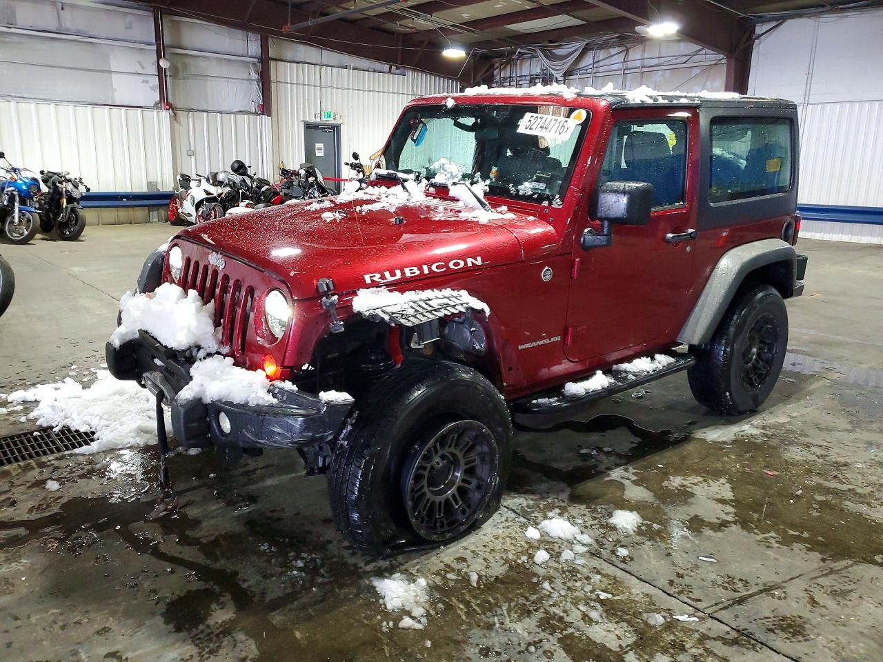 2012 Jeep Wrangler Rubicon, VIN 1C4HJWCG3CL246734 — Front end