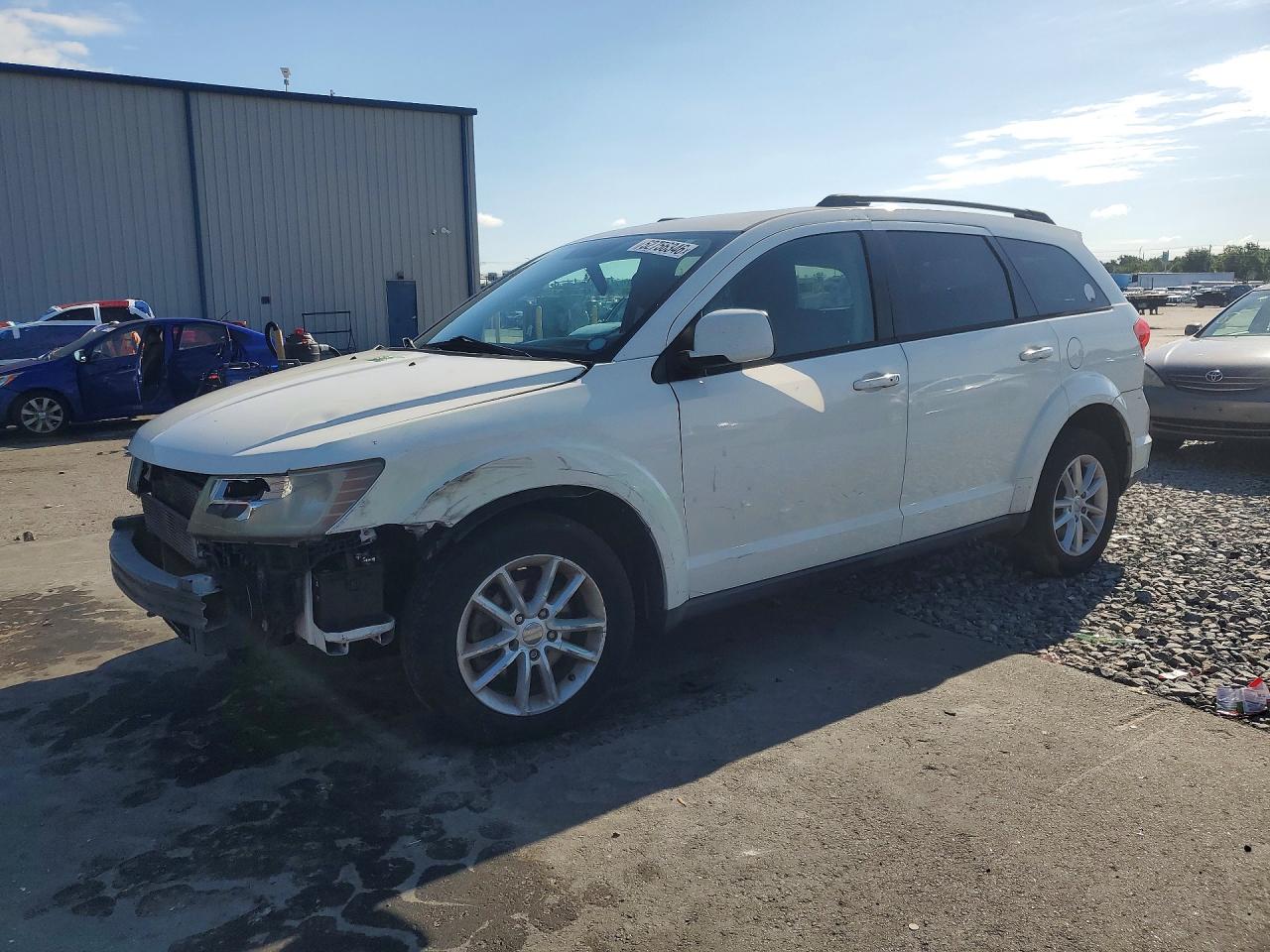2013 Dodge Journey SXT, VIN 3C4PDCBG0DT516365 — Front end