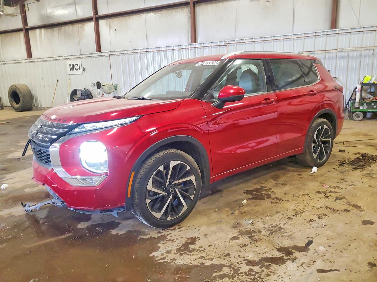 2023 Mitsubishi Outlander SEL, VIN JA4J4VA82PZ009454 — Front end