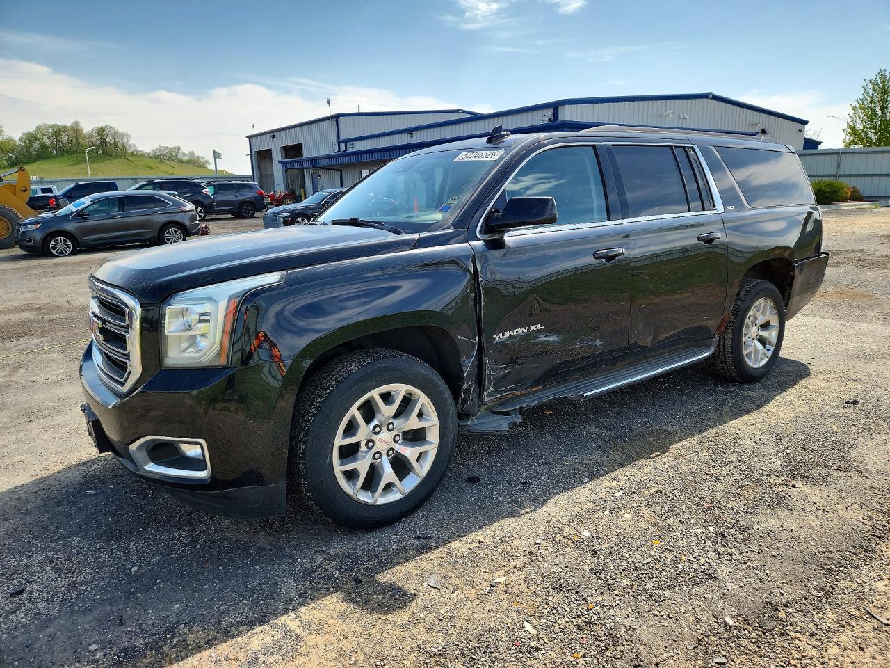 2016 GMC Yukon XL SLT, VIN 1GKS2GKC6GR168108 — Side