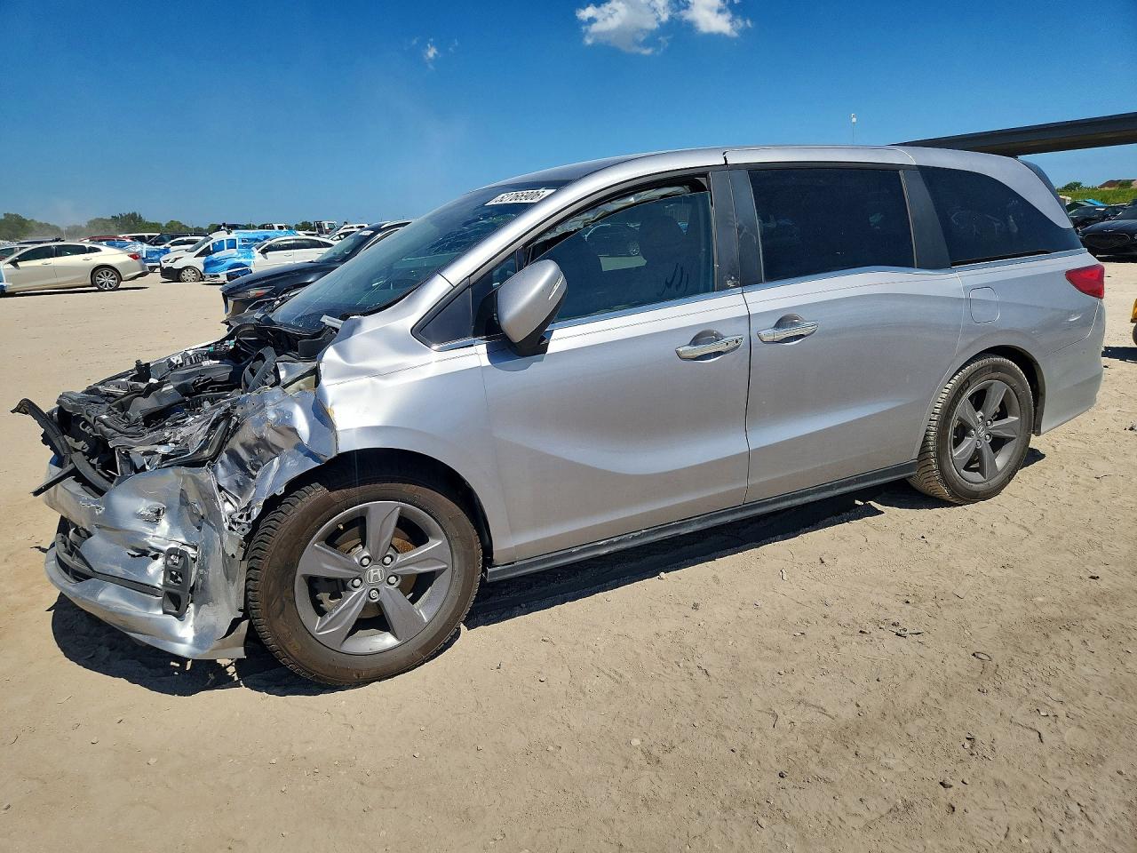2022 Honda Odyssey EX, VIN 5FNRL6H51NB030070 — Auction photo