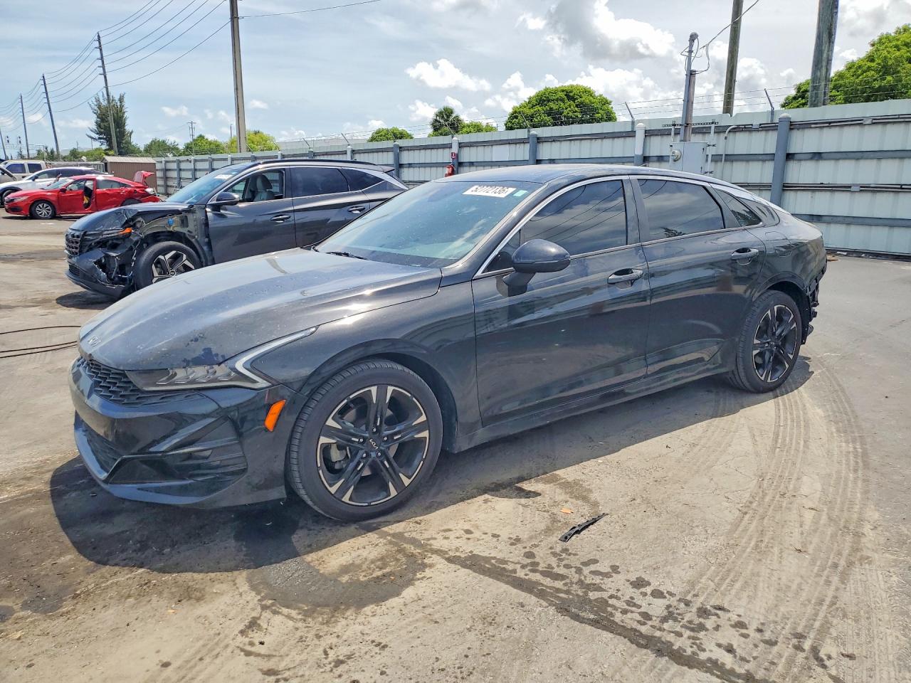 2022 Kia K5 GT-Line, VIN 5XXG64J25NG095441 — Rear end