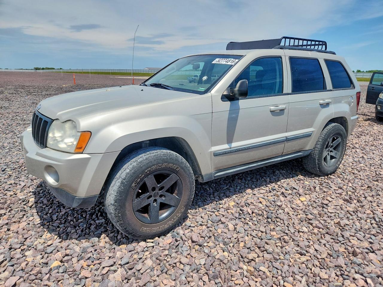 2007 Jeep Grand Cherokee Laredo, VIN 1J8GR48K97C521303 — Hail