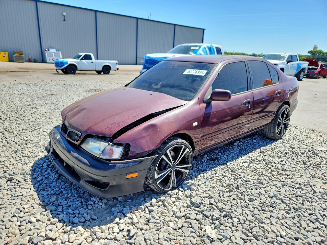 2002 Infiniti G20 Luxury, VIN JNKCP11A42T509787 — Front end