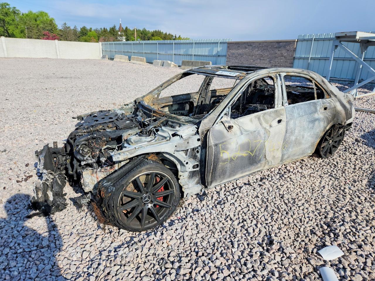 2015 Mercedes-Benz E 63 AMG S-Model, VIN WDDHF7GB0FB095647 — Burn