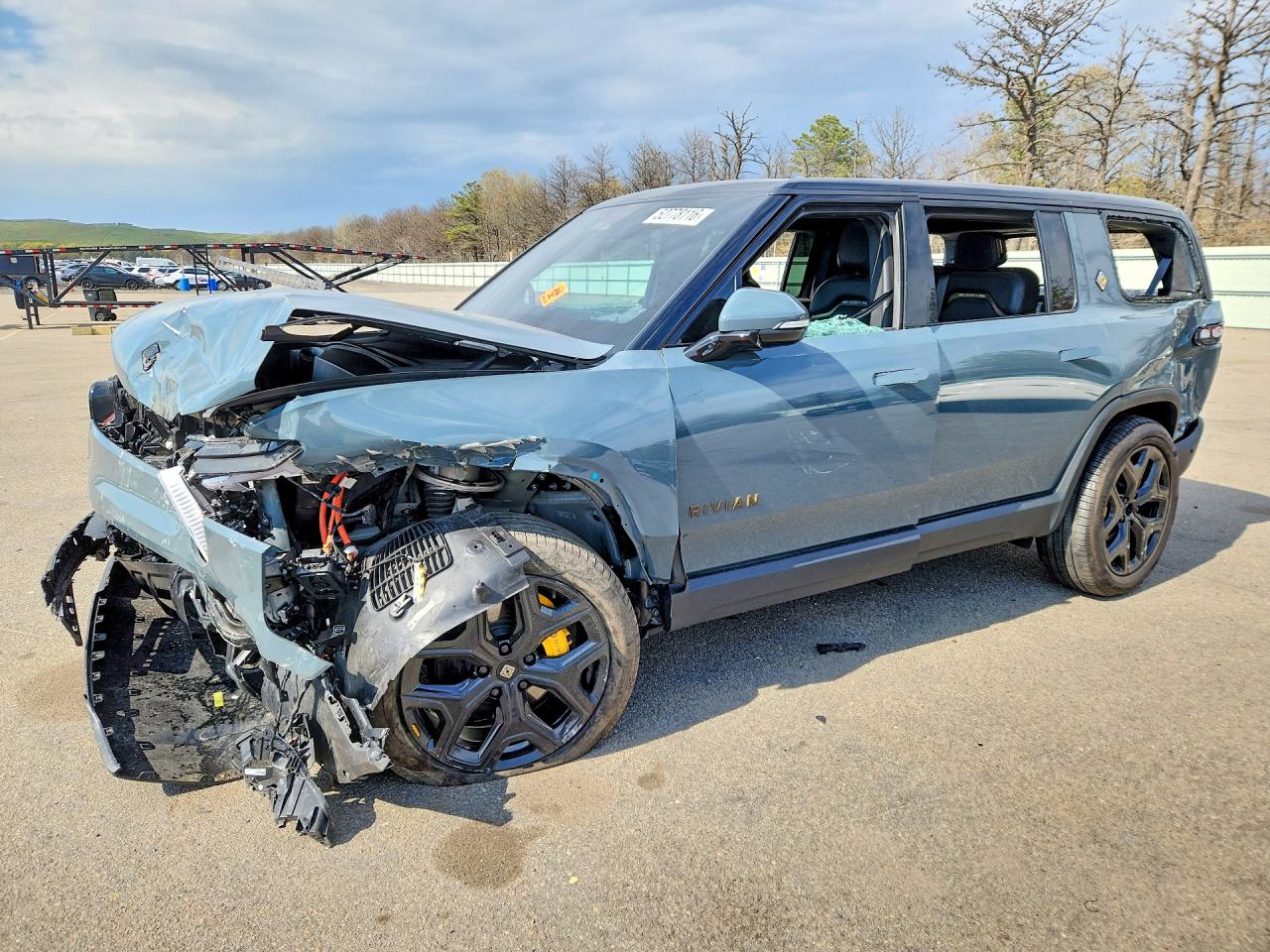 2025 Rivian R1S Premium, VIN 7PDSGCBP4SN065223 — Auction photo