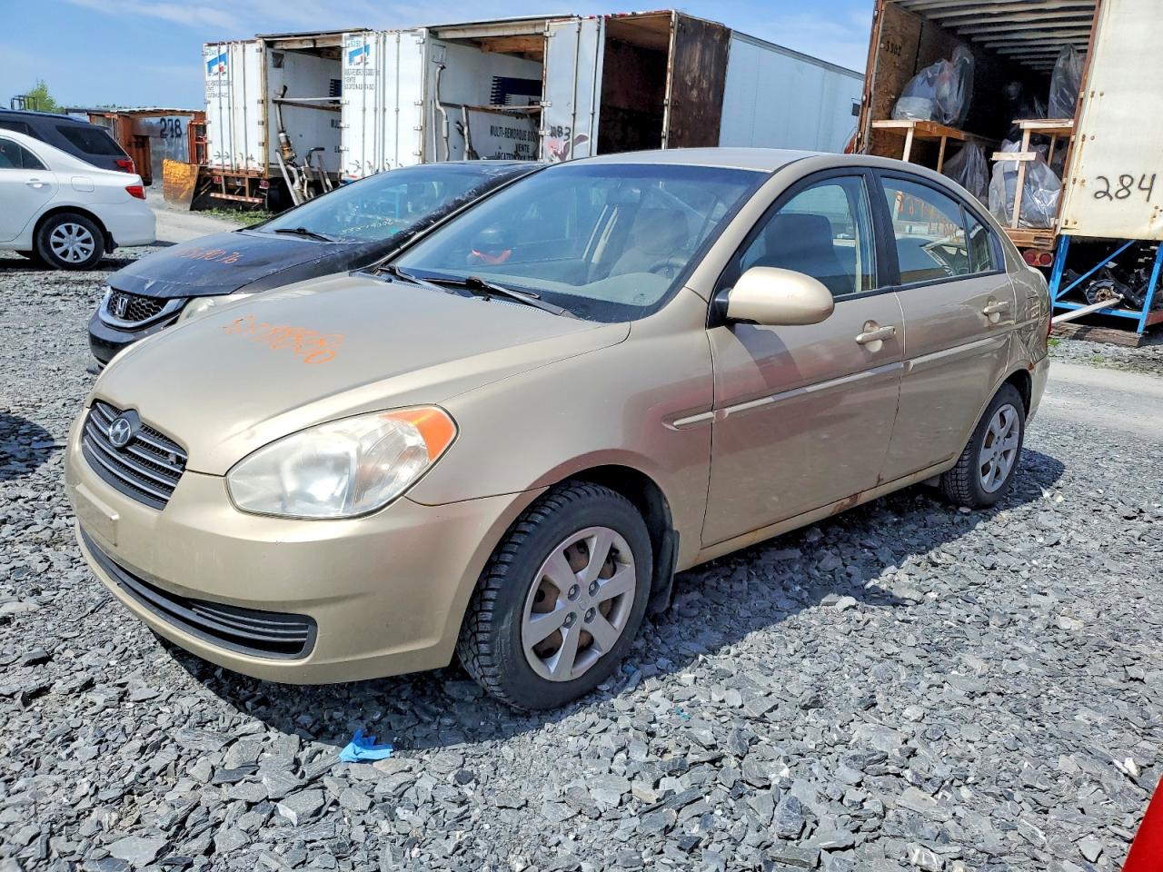 2008 Hyundai Accent L, VIN KMHCN45C18U237329 — Зад