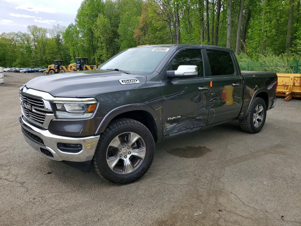 2020 Ram 1500 Laramie, VIN 1C6SRFJT2LN349251 — Side