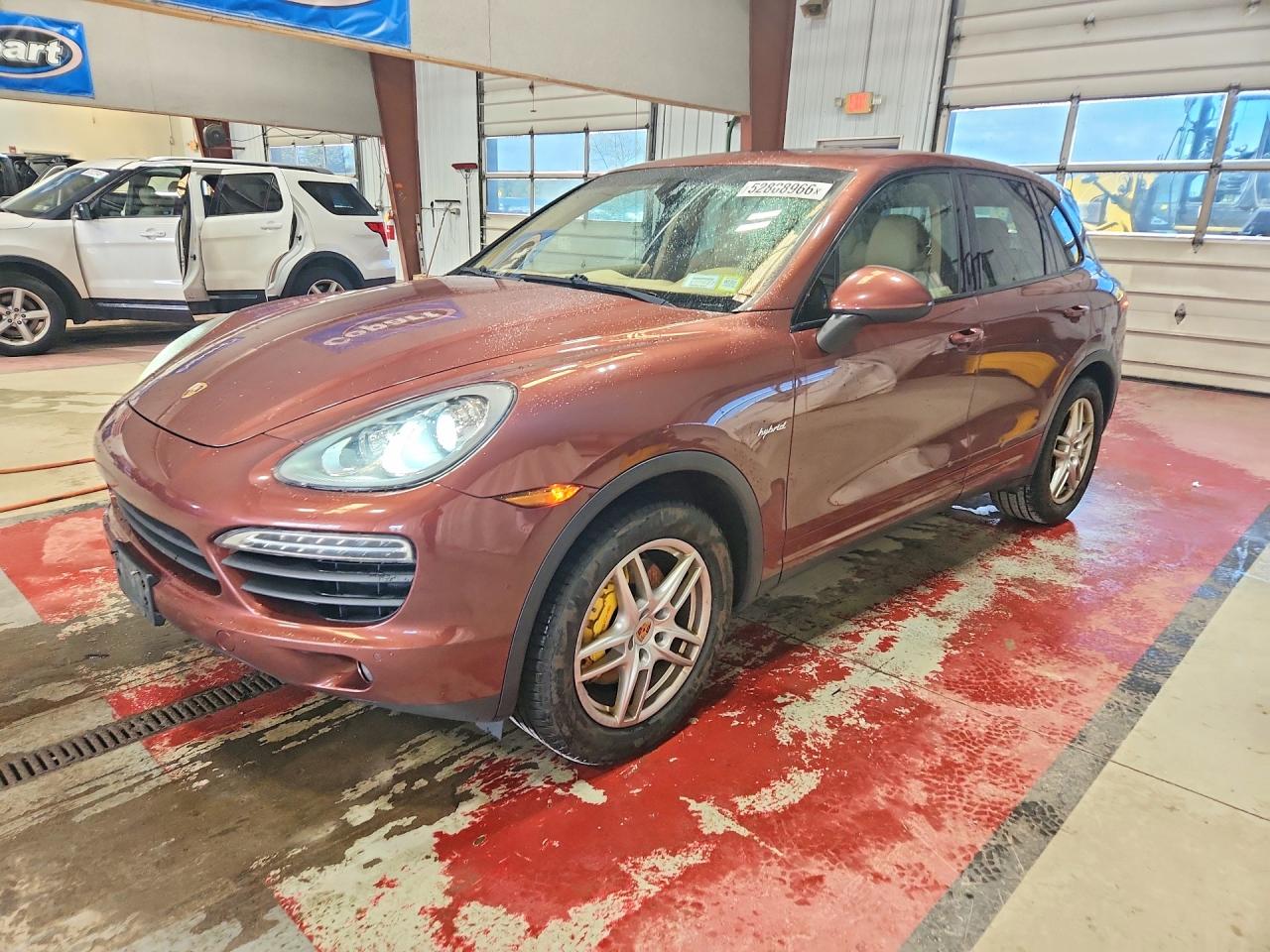 2012 Porsche Cayenne S Hybrid, VIN WP1AE2A26CLA92265 — Minor dents and scratches