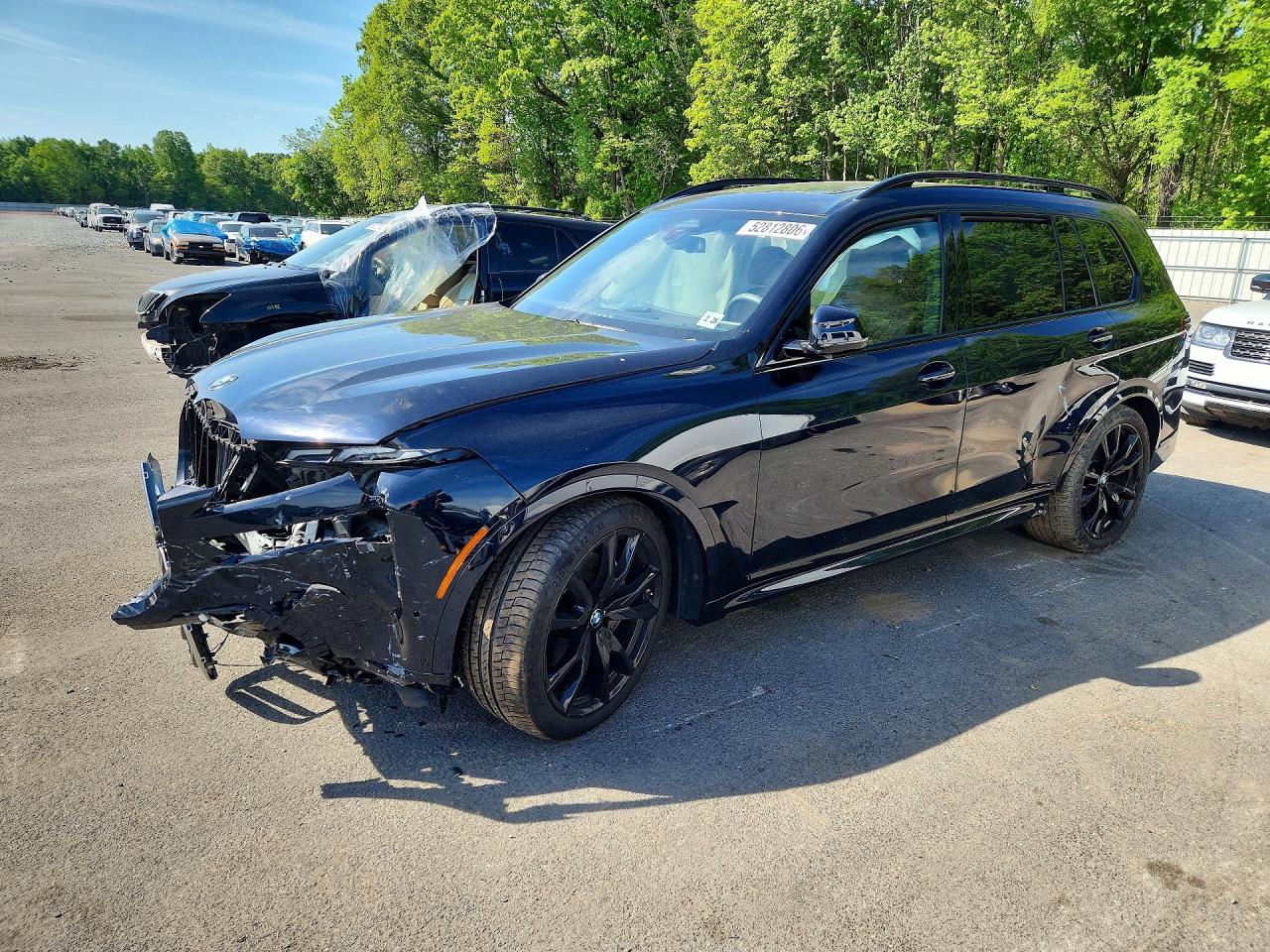 2023 BMW X7 xDrive40i, VIN 5UX23EM0XP9R30984 — Front end