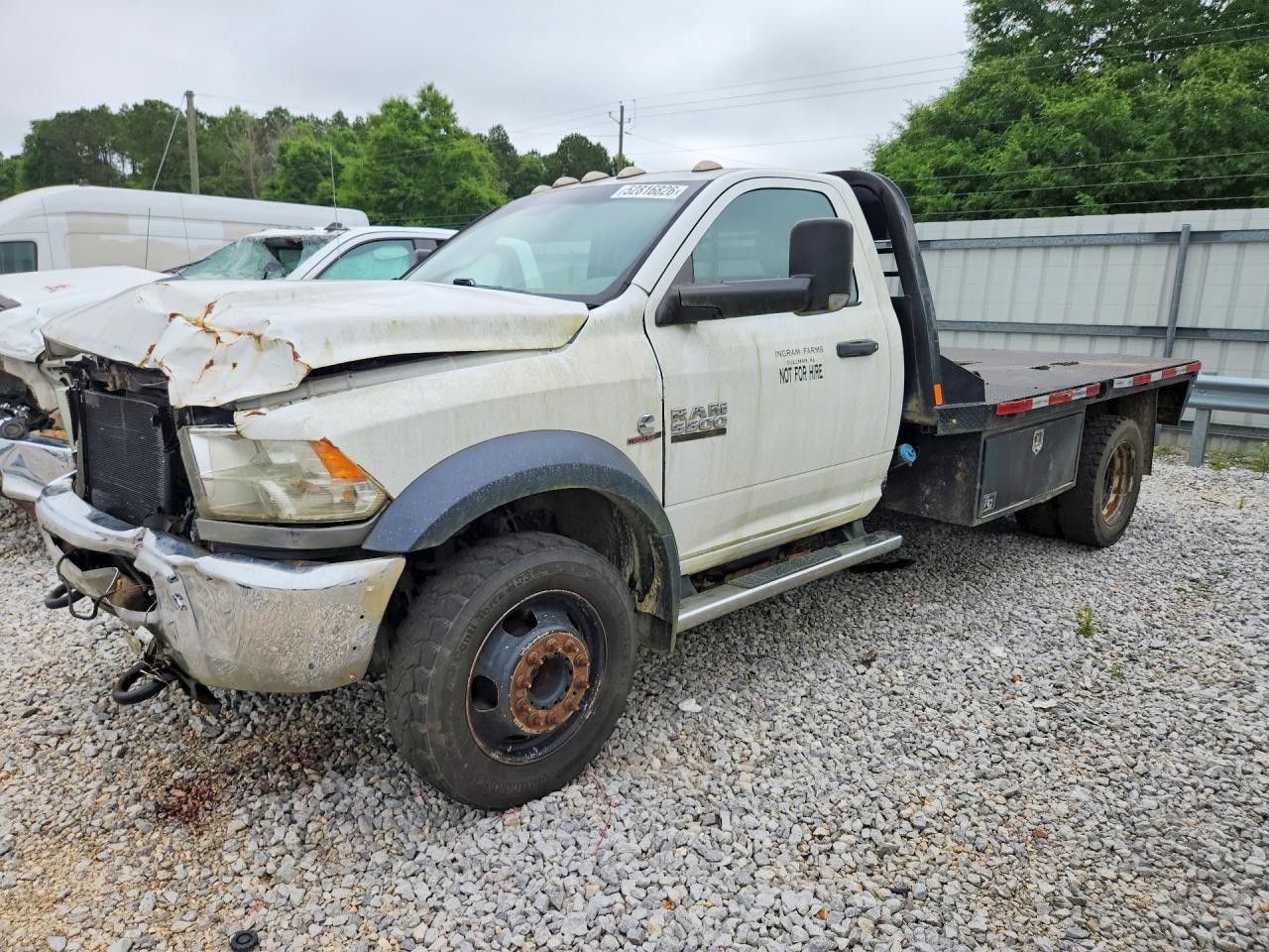 2018 Ram 5500 Tradesman, VIN 3C7WRNBL1JG269466 — Front end