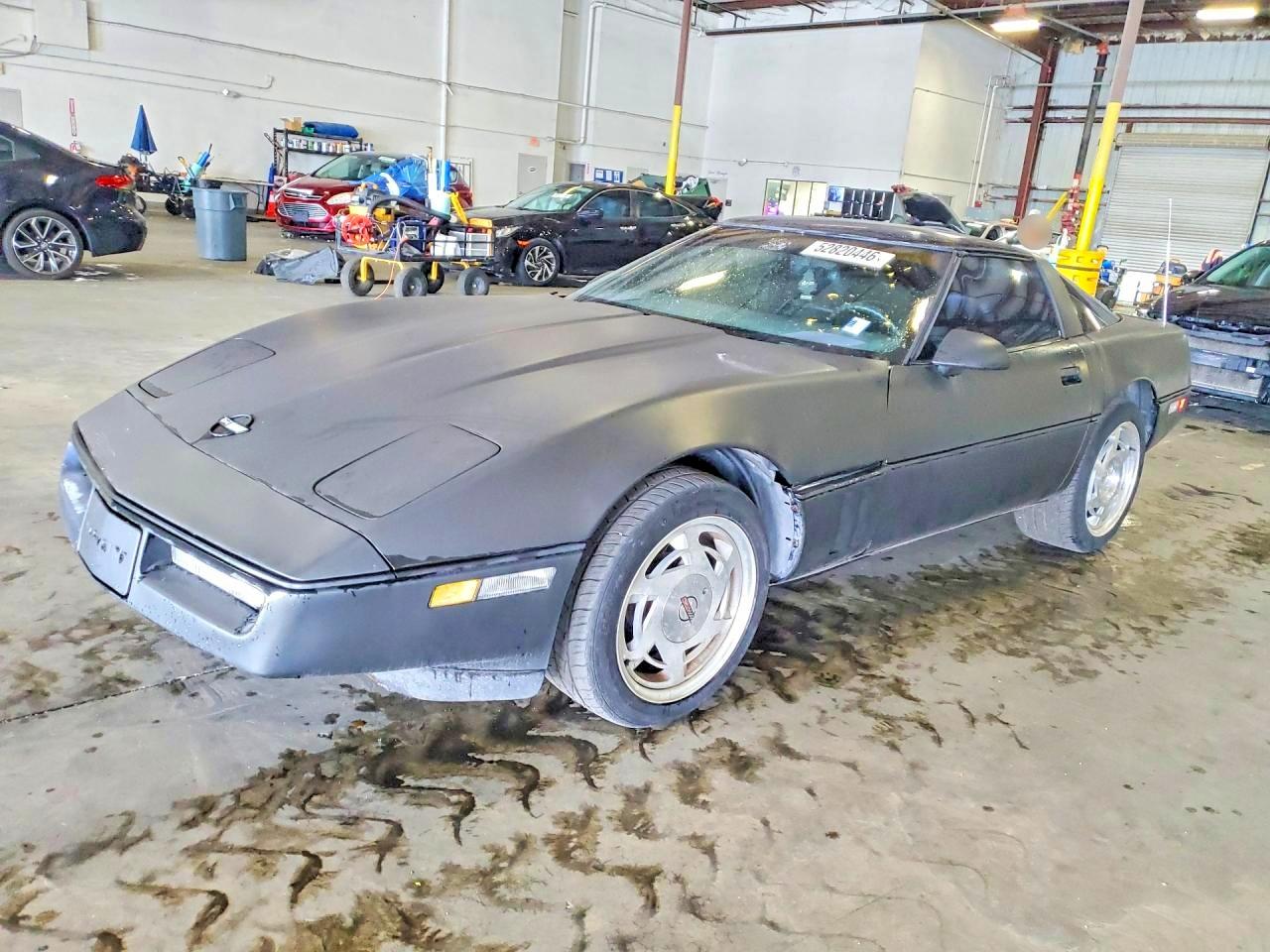1989 Chevrolet Corvette, VIN 1G1YY2189K5107266 — Minor dents and scratches