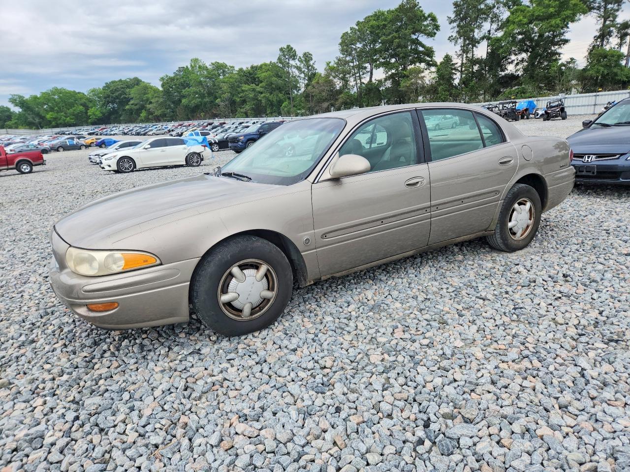 2000 Buick LeSabre Custom, VIN 1G4HP54K0YU111333 — Front end