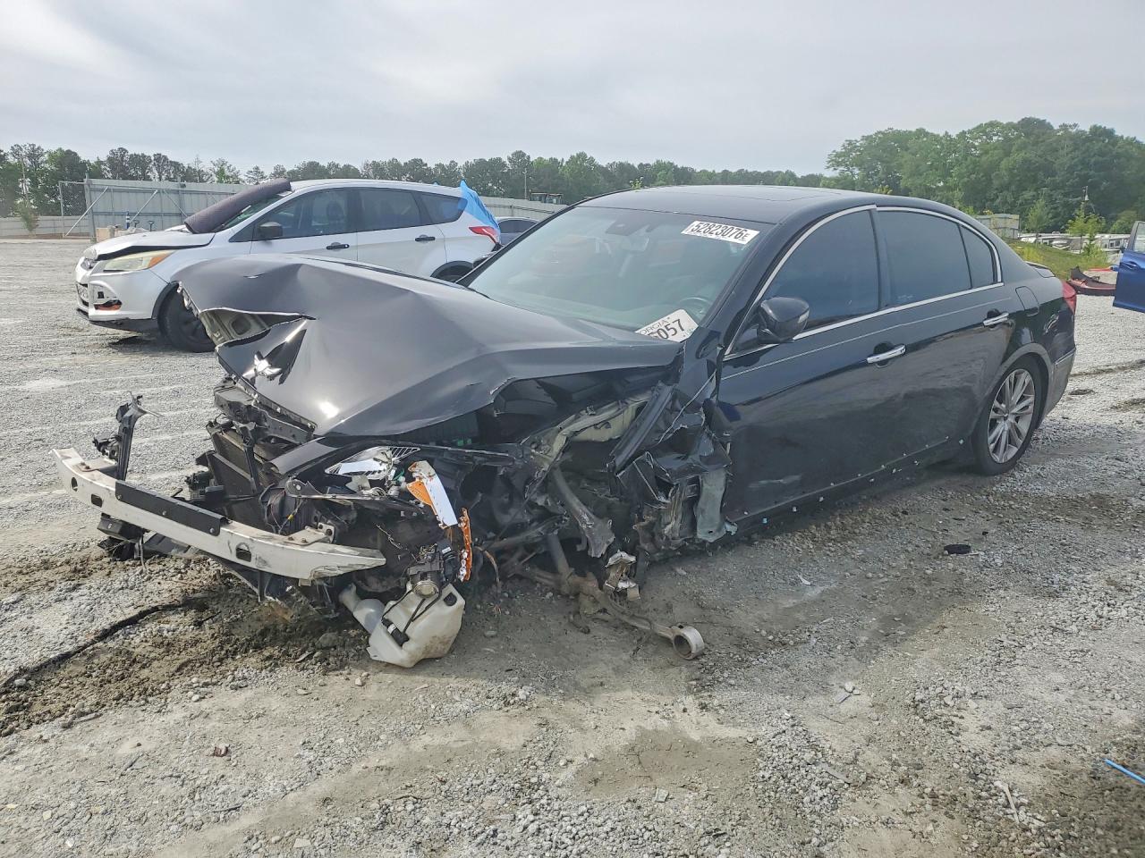 2014 Hyundai Genesis 3.8L, VIN KMHGC4DD4EU263260 — Перед